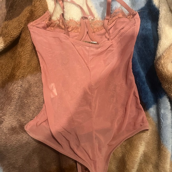 SP Lace Bodysuit in Blush Pink - Picture 3 of 5
